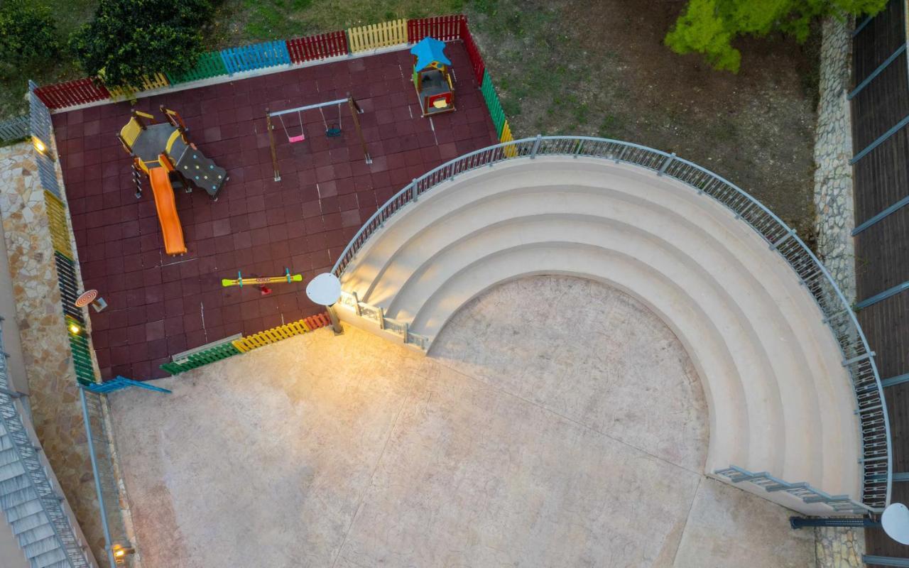 Karras Grande Resort Plános Dış mekan fotoğraf